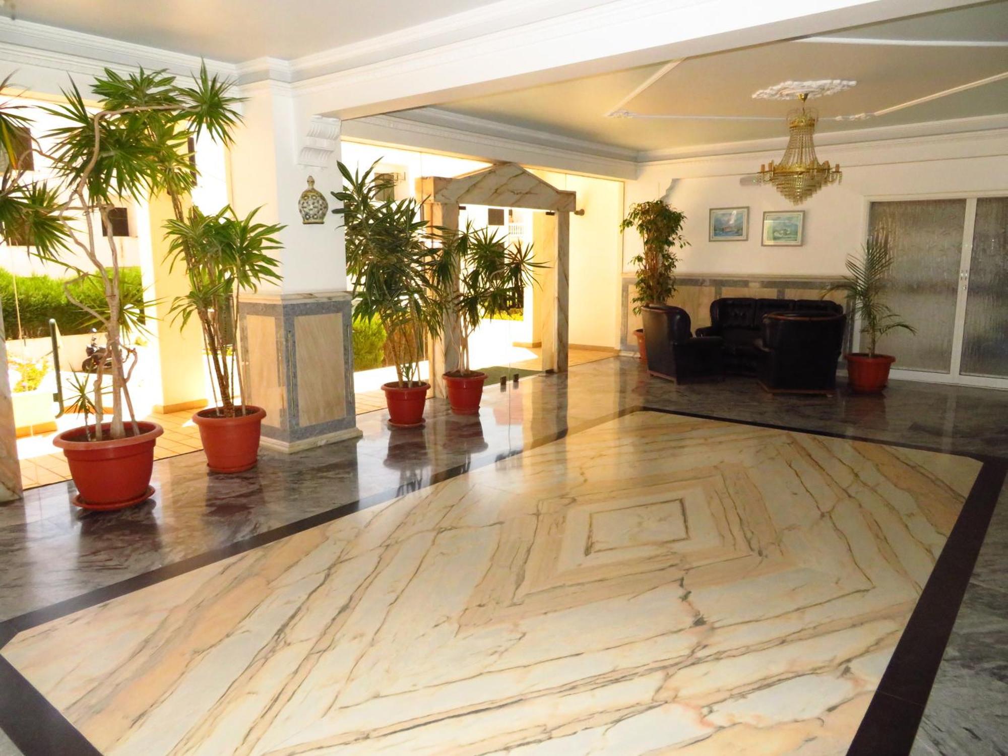 Apartamentos Carolino Monte Gordo Esterno foto